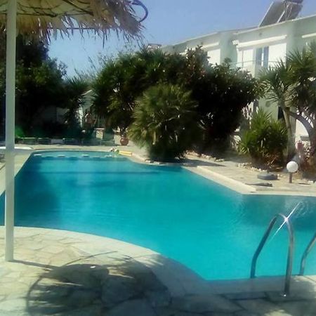 Sea Shell Apartments Pirgos Psilonerou Dış mekan fotoğraf