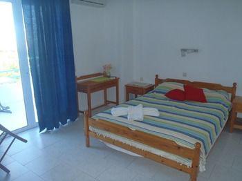 Sea Shell Apartments Pirgos Psilonerou Dış mekan fotoğraf